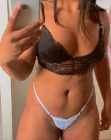 Natasha Silva — 1 / 7