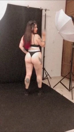 Steffany Proença — 1 / 4