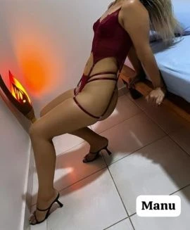 Manu Oliveira — 3 / 5
