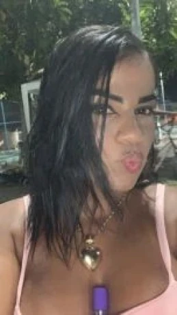 Thaís Souza — 1 / 5