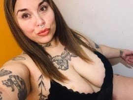 Jazmin — 6 / 9