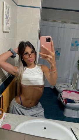 Brenda — 7 / 9