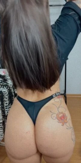 Bianca Bueno — 2 / 9