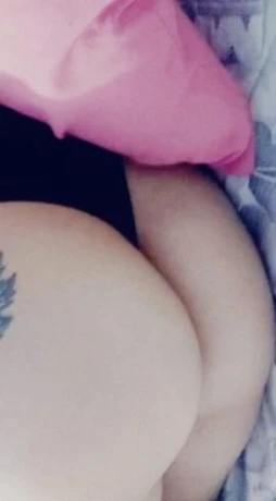 Julia Soares — 3 / 8