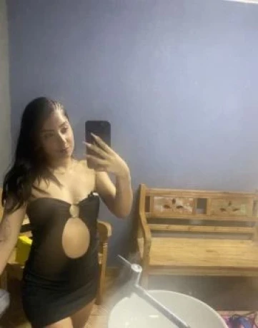 Sabrina Costa — 1 / 4