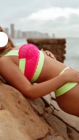 Bruna Valentina — 4 / 9