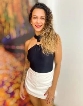 Maria Teixeira — 4 / 5
