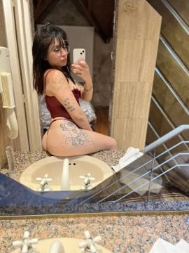 Estefy — 4 / 9