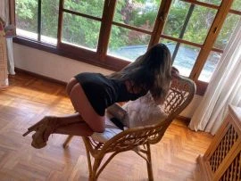 Abril — 6 / 9