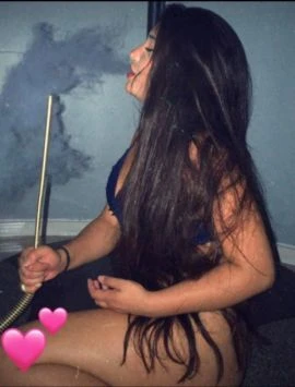 Lara Gomes — 4 / 8