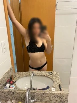 Ísis Machado — 4 / 5