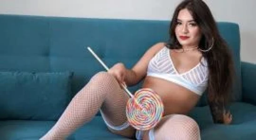 Mel Scarlet — 3 / 5