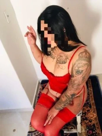 Nathalie Andrade — 8 / 9