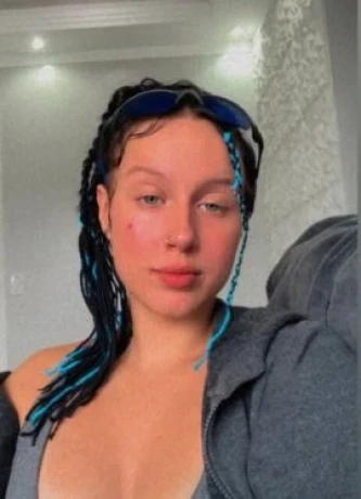 Taina Ebbing — 4 / 5