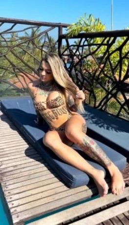 Mirella França — 1 / 8