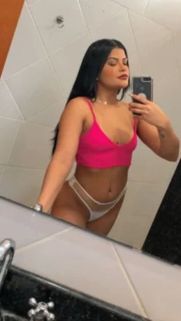 Jade Lacerda — 2 / 5