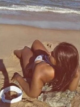 Karina Kariel — 2 / 9