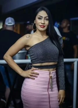 Fernanda Maya — 7 / 8