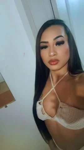 Monique Muller — 2 / 9