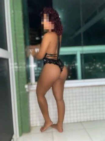 Lunna Albuquerque — 4 / 5