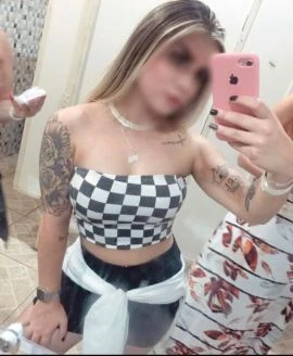 Monique novais — 4 / 7