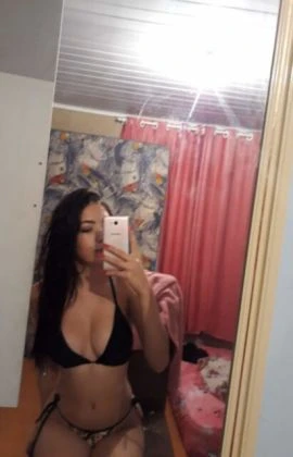 Beatriz Ayumi — 2 / 5