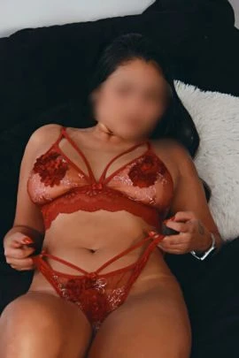 Ariana Lemos, Escort, Blumenau
