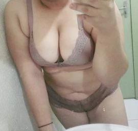 Duda Alves, Escort, Santa Catarina