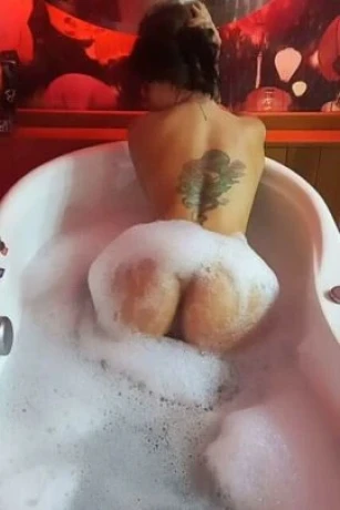 Bruna Fernandes — 2 / 5