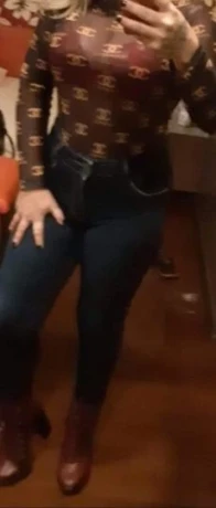 Flavia Silva — 4 / 5