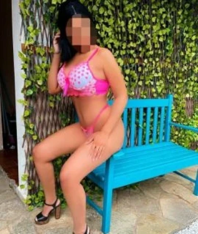 Júlia Melo — 5 / 7