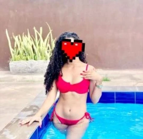 Luana Lívia — 1 / 5
