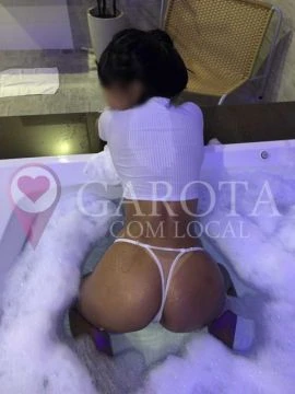 Lia Lins — 2 / 8