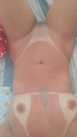 Nayane Gonçalves — 1 / 9