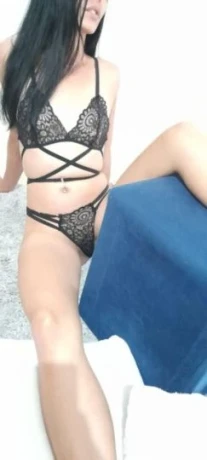 Thais Bitencourt — 4 / 5