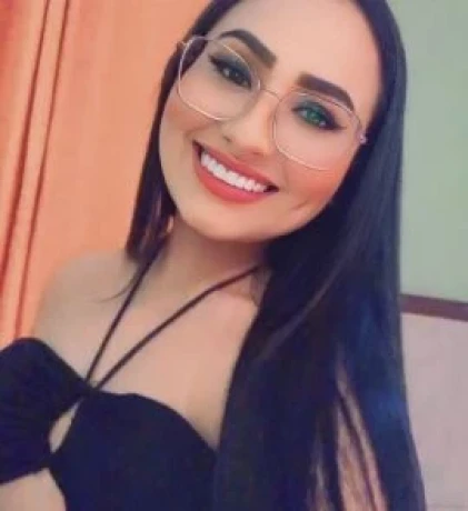 Emily Salles — 2 / 4