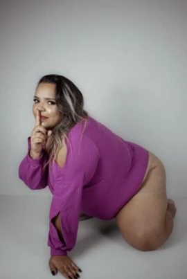 Laura Queiroz — 2 / 5
