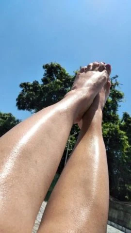Kelly Maia — 5 / 9
