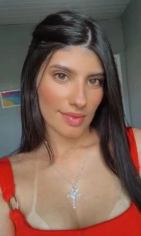 Bruna Cooper — 7 / 9