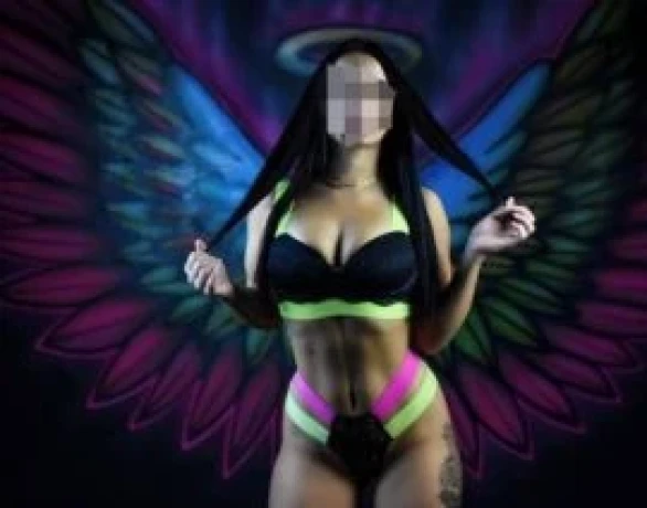 Agatha Muniz — 3 / 5