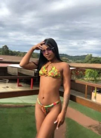 Pyetra Dias — 4 / 5