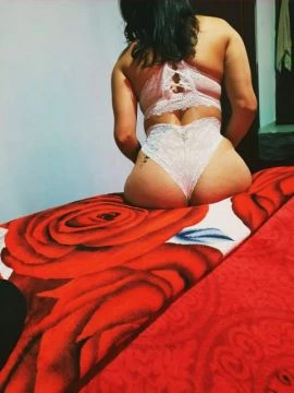 Iara Caroline — 5 / 9