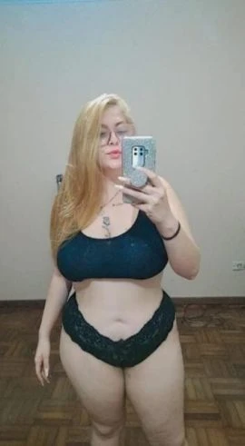 Lia Salazar — 3 / 5