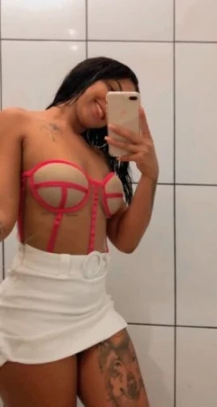 Milla Belarose — 3 / 4