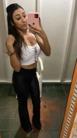 Júlia Senna — 4 / 5