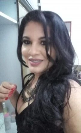 Vanessa Mello — 4 / 5