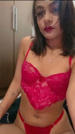 Esther Souza — 2 / 5