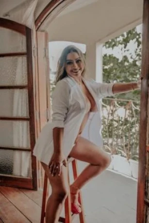 Danielle Porto — 4 / 6