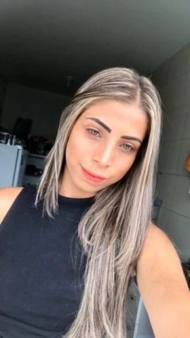Isabela Santos — 3 / 4