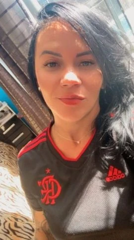 Amanda Alves — 4 / 5